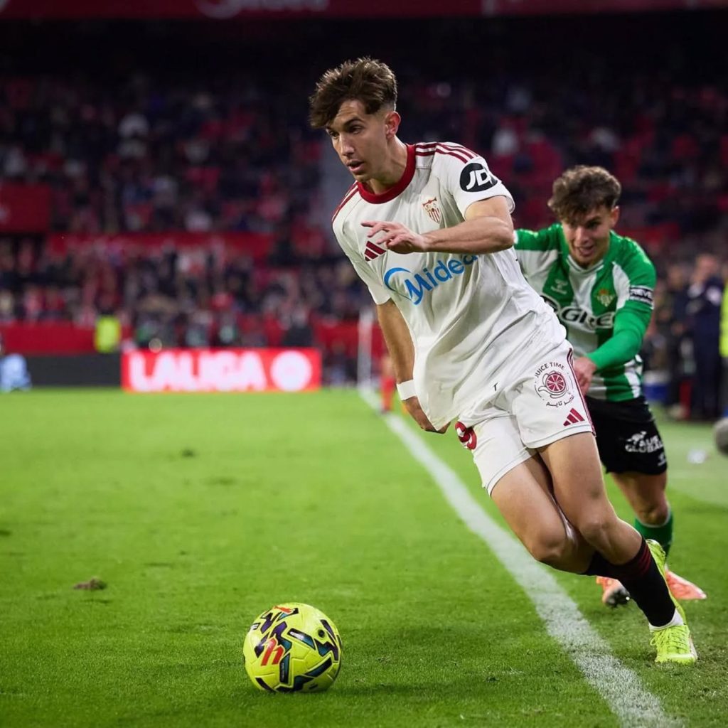 DEBUT MIGUEL SIERRA PRIMERA DIVISION SEVILLA BETIS